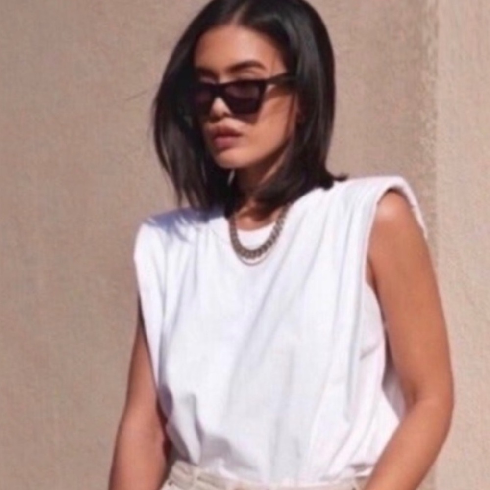 Zara Crop white top, Med. L553
